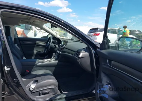 2021 Honda Accord Ex-L z USA, uszkodzony, nr VIN 1HGCV1F59MA008395